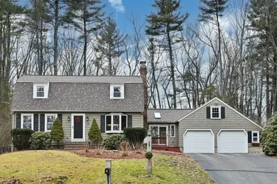 8 Bridle Rd 1