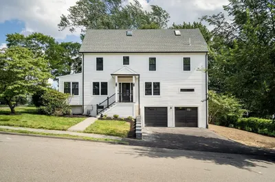 7 Oak Hill Dr