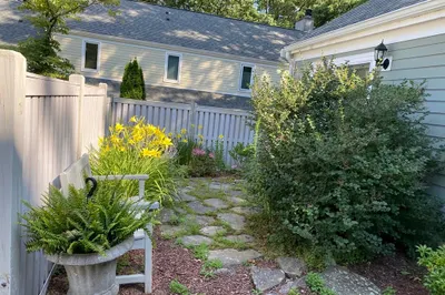 18 Fifer Lane #18 1