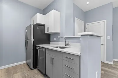 30 Beacham Street #102