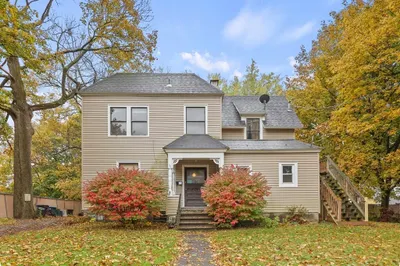 31 Henry Ave 1