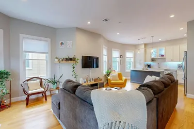 27 Thornley St #2 1