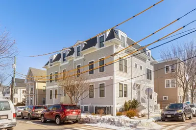 24 Rush St #E