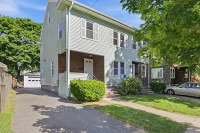 10 Parkway Rd #2 1