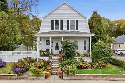 83 Desoto Rd 1