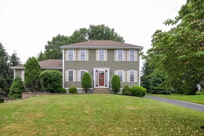 10 Morgan Circle