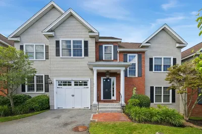 900 Lynnfield Street #33 1