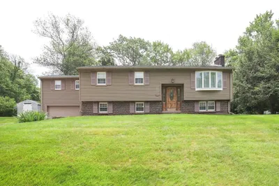 33 Ladyslipper Dr