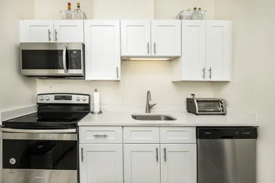 1091 Boylston St #21