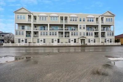 33 Ocean Blvd #3 1