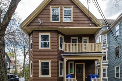 39 Perry St #1 1