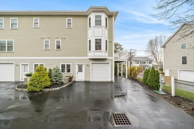 75 South St #1