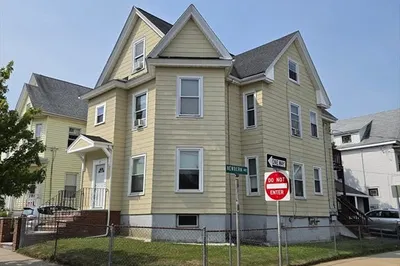 27 Medford St #3