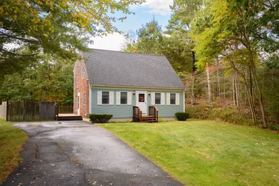 45 Old School House Rd
