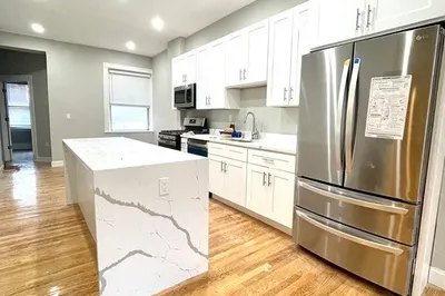 8 Kilsyth Rd #2