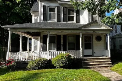 51 View St