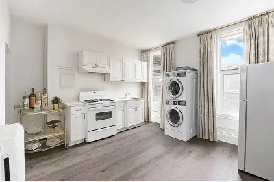 128 Washington Avenue #2