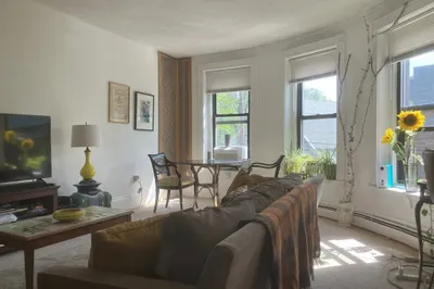19 Kenilworth St #2