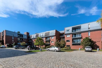 75 Grove #230 1