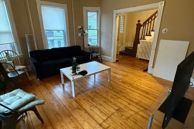10 Eldora St 1