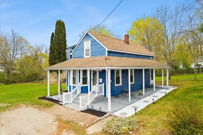 193 Linden St 1