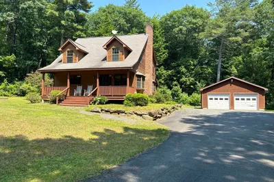 120 Hawk Hill Rd