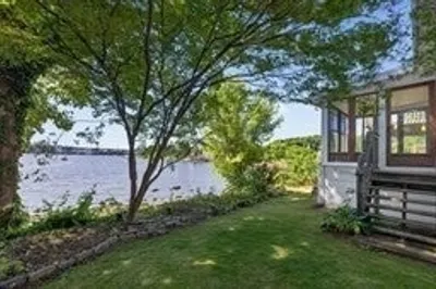 1496 Riverside Ave 1