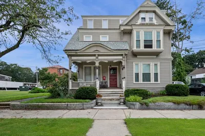 30 E Main St #3