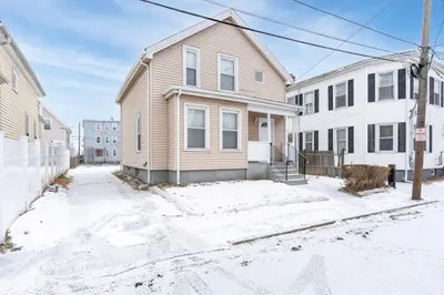 10 River Street Pl