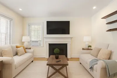 21 Chauncy St #3