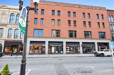 134 Merrimack St 1