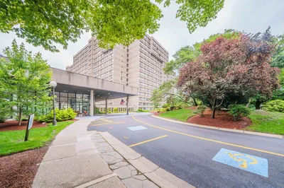 250 Hammond Pond Pkwy #1203N 1