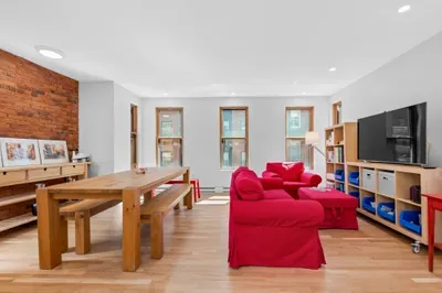 8 Battery Street #7
