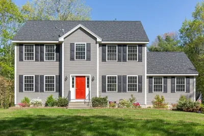 24 Robinson Ln 1