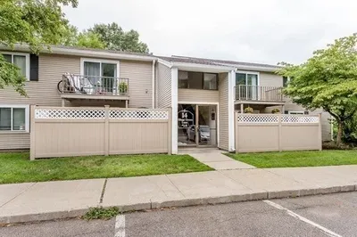 14 Village Green Lane #7 1