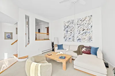 1 Marina Dr #1 1