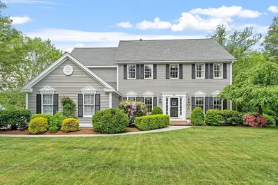68 Camelot Dr 1