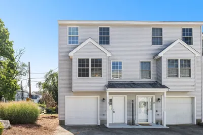 57 Wannalancit St #9 1