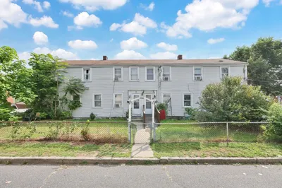 7 Kelly Pl 1