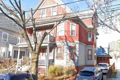 22 Winslow Ave
