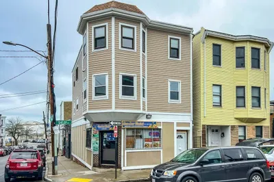 22-24 Shelby St 1