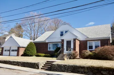 21 Avon St #1