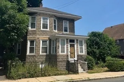 342 Main St