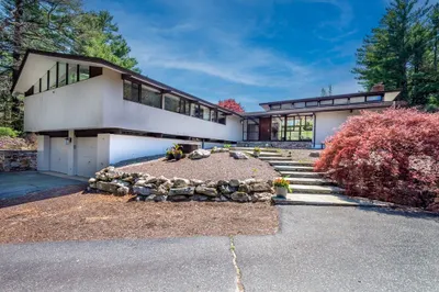 53 Stonehedge Road 1
