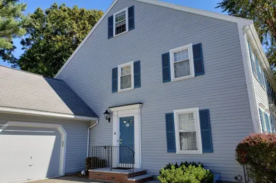 4 Fairway Cir #4 1