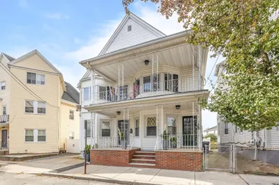 18 Bailey Street #1