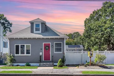 94 Mccormack Ave
