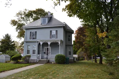 66 Hoyle St #4 1