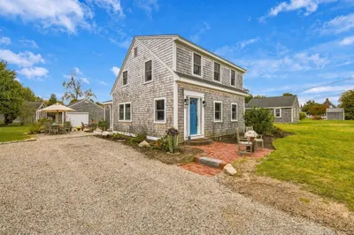 33 Pleasant St 1