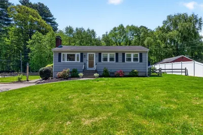 60 Riverview Cir 1